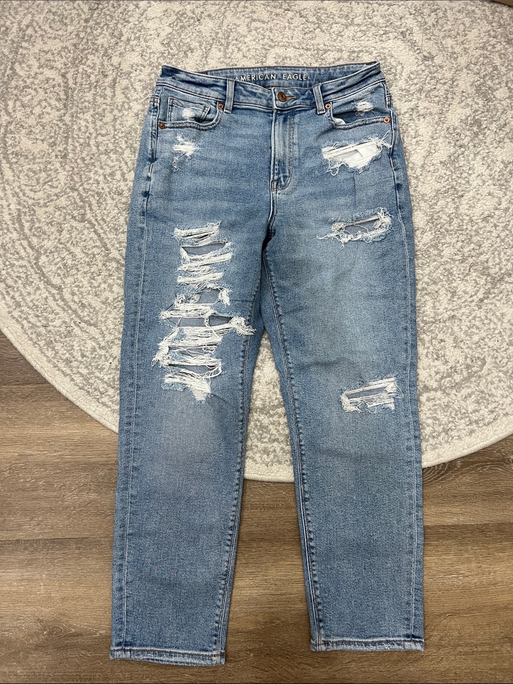 American Eagle High Waisted Stretched Mom Jeans
